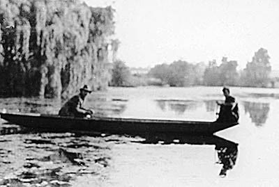 Dick Walker and Pete Thomas in the Redmire punt.